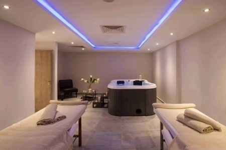 The Golden Coast Beach - 28