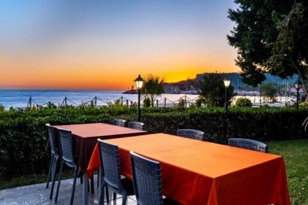 Fame Residence Beach - 11