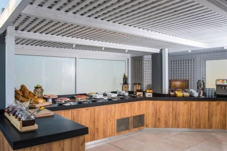 Troulis Apartments - 13