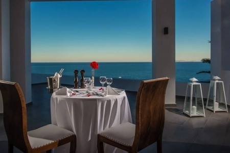 Peninsula Resort & Spa - 16