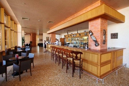 Dit Majestic Beach Resort - 5