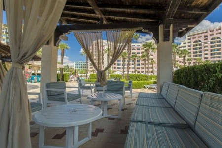 Dit Majestic Beach Resort - 11