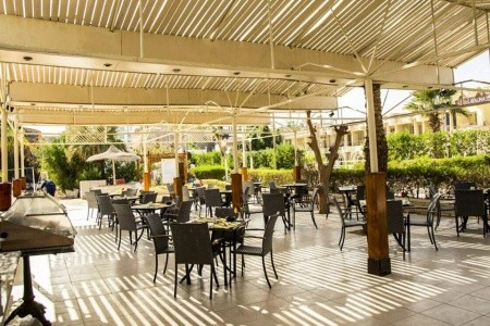 Cataract Resort - 11