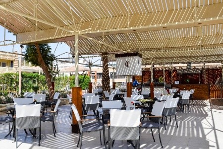 Cataract Resort - 12