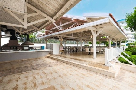 Crystal Admiral Resort & Spa - 3