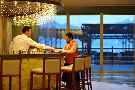 Ramada Plaza By Wyndham Antalya - 11