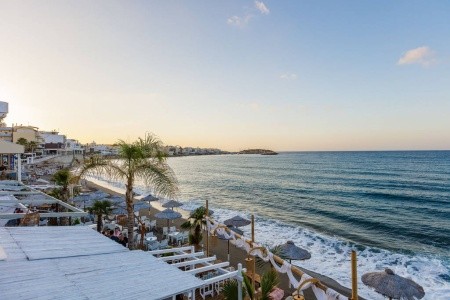 Kahlua Sea View Suites - 18