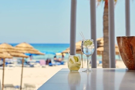 So White Club Resort - 4