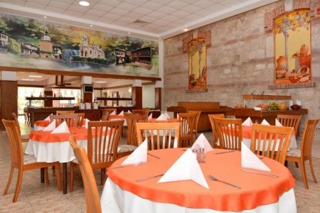 Estreya Palace & Residence - 6