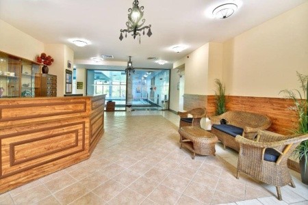 Estreya Palace & Residence - 10