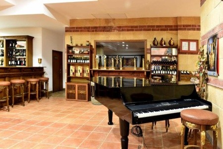 Estreya Palace & Residence - 13