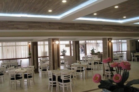 Estreya Palace & Residence - 16