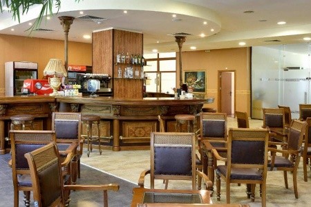 Estreya Residence - 8