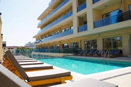 Poseidon Beach Resort - 4
