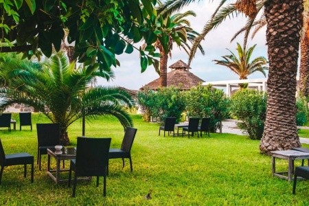 The Orangers Beach Resort & Bungalows - 4