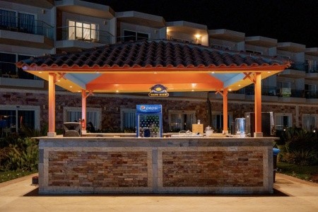 Hawaii Paradise Aqua Park Resort - 41