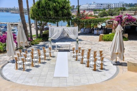 Coral Beach Hotel & Resort - 2