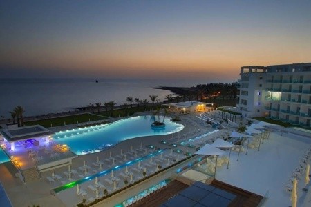 King Evelthon Beach Hotel And Resort - 3