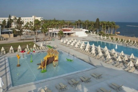 Louis Phaethon Beach - 3