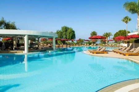 St. Raphael Resort