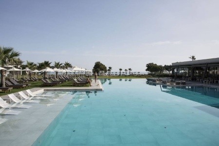 Myrion Beach Resort - 4