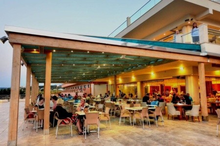 Kiani Beach Resort - 12