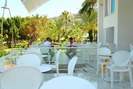 Olimpos Beach Hotel By Rrh&R - 11