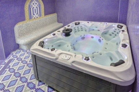 Continental Apartments - 6