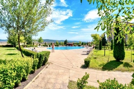 Orchid Fort Garden - 2