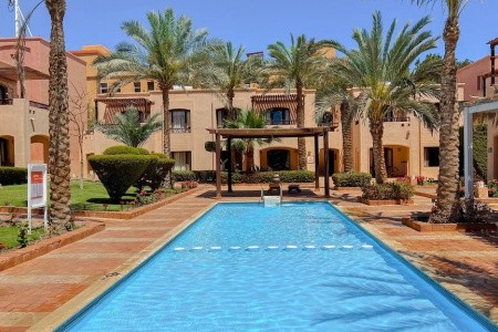 Tamra Beach Resort - 11