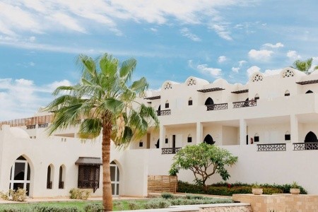 Reef Oasis Beach Resort - 11