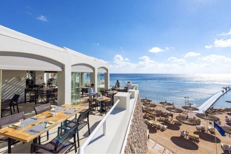 Reef Oasis Beach Resort - 16