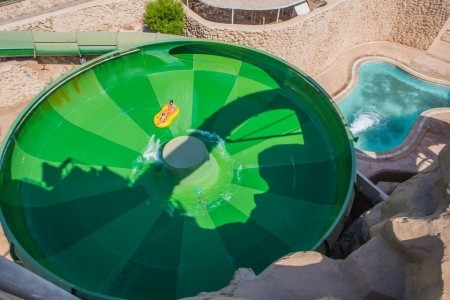 Reef Oasis Beach Resort - 24