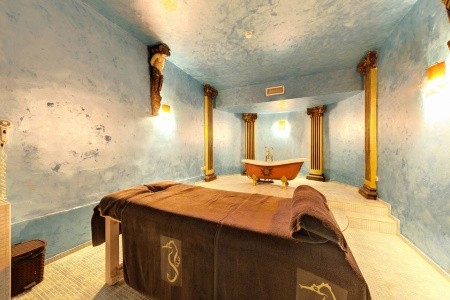 Imperial Palace (Ex. Victoria Palace) - 24