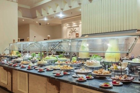 Continental Plaza Beach - 10