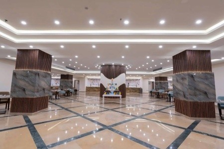 Parrotel Beach Resort - 8