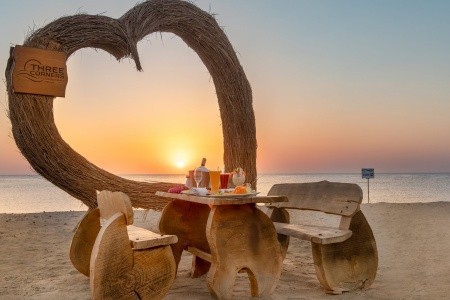 The Three Corners Equinox Beach Resort - 8