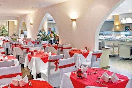 The Three Corners Equinox Beach Resort - 25