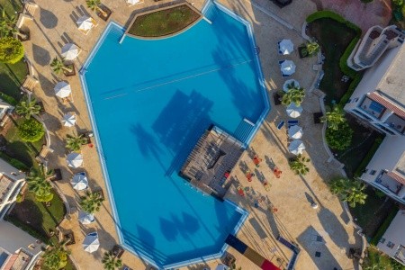 Ivy Cyrene Island Resort - 7