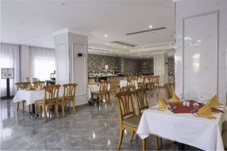 Ivy Cyrene Island Resort - 17