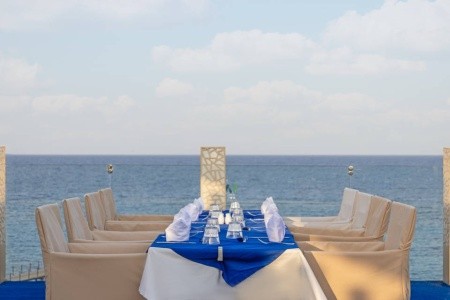 Sirena Beach Resort & Spa - 45