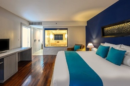 Thajsko Phuket Andamantra Resort & Villa Phuket 13 dňový pobyt Raňajky Letecky Letisko: Praha November 2026 (26/11/26- 8/12/26)