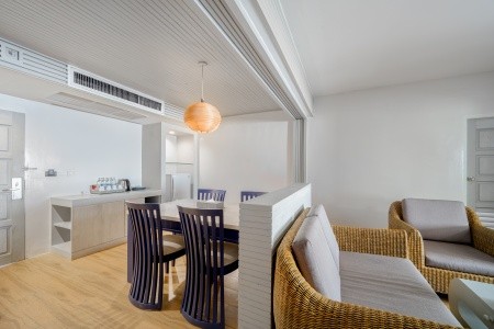 Thajsko Phuket Andamantra Resort & Villa Phuket 13 dňový pobyt Raňajky Letecky Letisko: Praha November 2026 (26/11/26- 8/12/26)