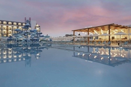 Arcanus Trendline Resort - 23