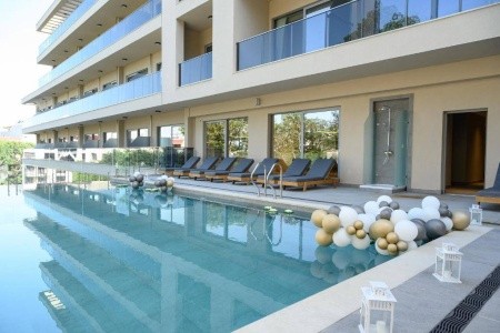 Poseidon Beach Resort - 16