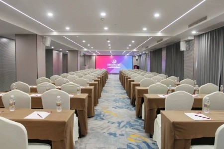 Shengyi Holiday Villa Hotel & Suites Sanya - 2