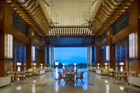 Čína Hainan Sanya Jinghai Resort 15 dňový pobyt Raňajky Letecky Letisko: Praha February 2026 (15/02/26- 1/03/26)