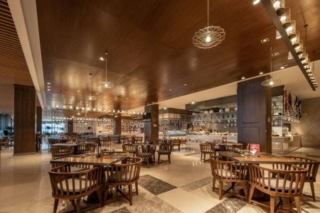 Čína Hainan Harman Resort Hotel Sanya 8 dňový pobyt Polpenzia Letecky Letisko: Praha March 2026 (15/03/26-22/03/26)