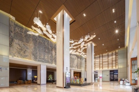 Čína Hainan Harman Resort Hotel Sanya 8 dňový pobyt Polpenzia Letecky Letisko: Praha March 2026 (15/03/26-22/03/26)