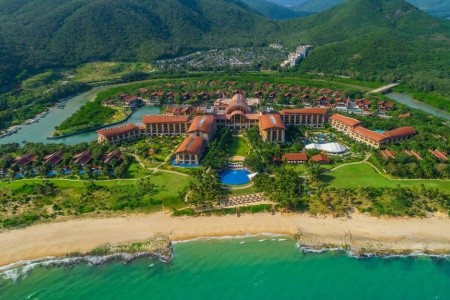 The St. Regis Yalong Bay Resort (Sanya) - 6